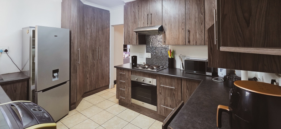 4 Bedroom Property for Sale in Boknesstrand Eastern Cape